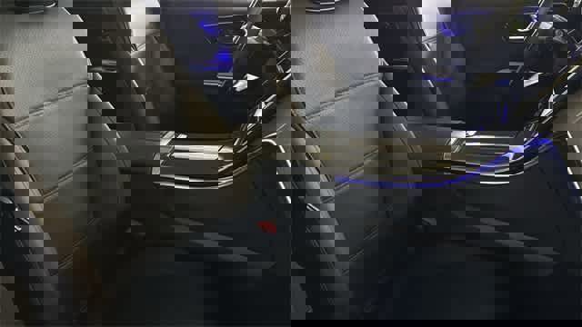 Certified 2025 Mercedes-Benz GLC 300 4MATIC image 32