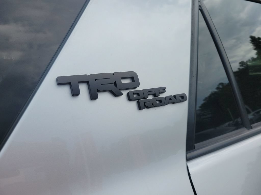 Used 2021 Toyota 4Runner TRD Off-Road Premium AWD/4WD image 11