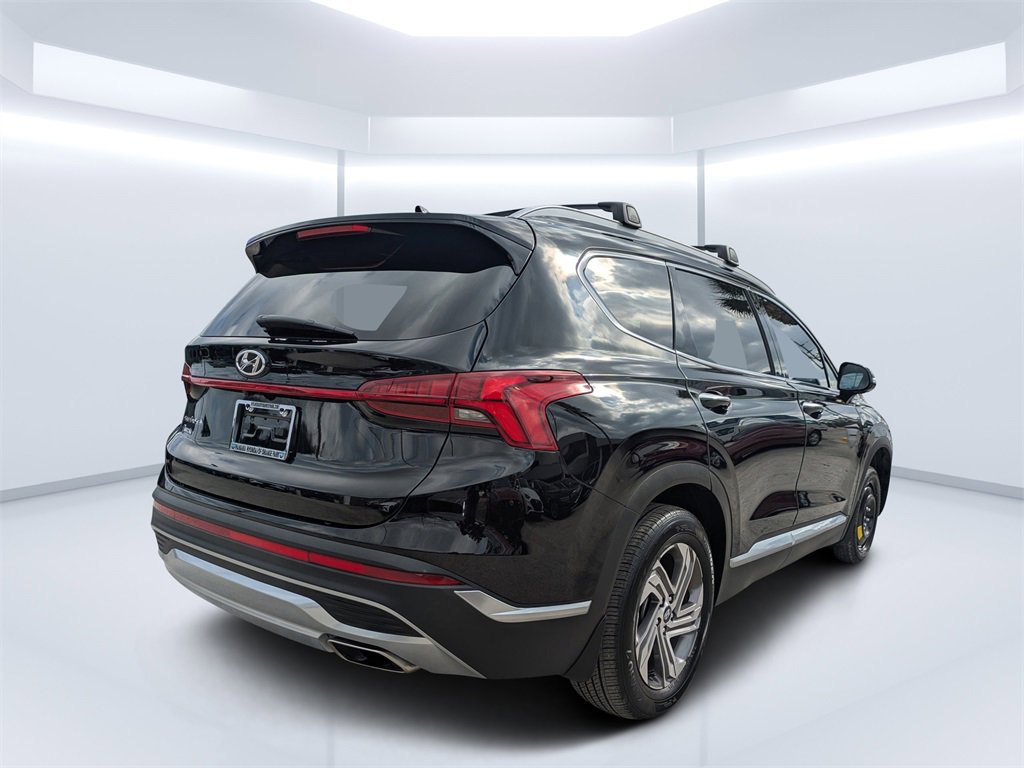 Used 2023 Hyundai Santa Fe SEL w/ Premium Package image 3