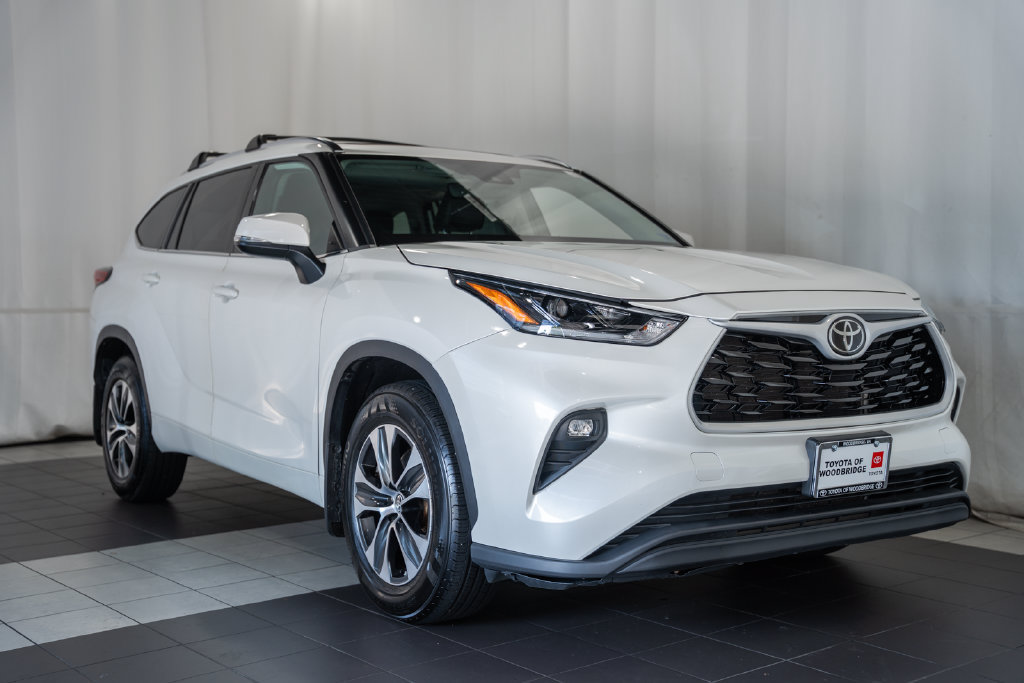 Used 2021 Toyota Highlander XLE