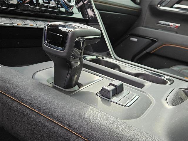 Used 2024 GMC Sierra 1500 AT4 w/ Technology Package image 12
