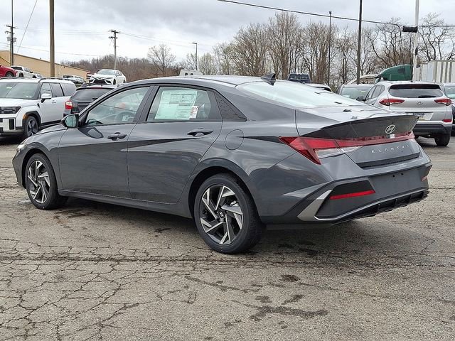 New 2026 Hyundai Elantra Sport image 3
