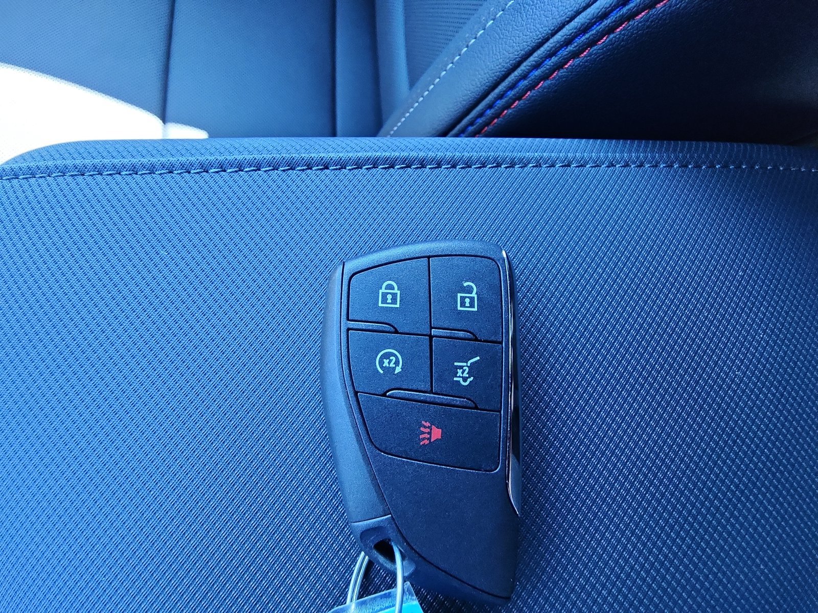 New 2025 Chevrolet Equinox EV RS AWD/4WD image 26