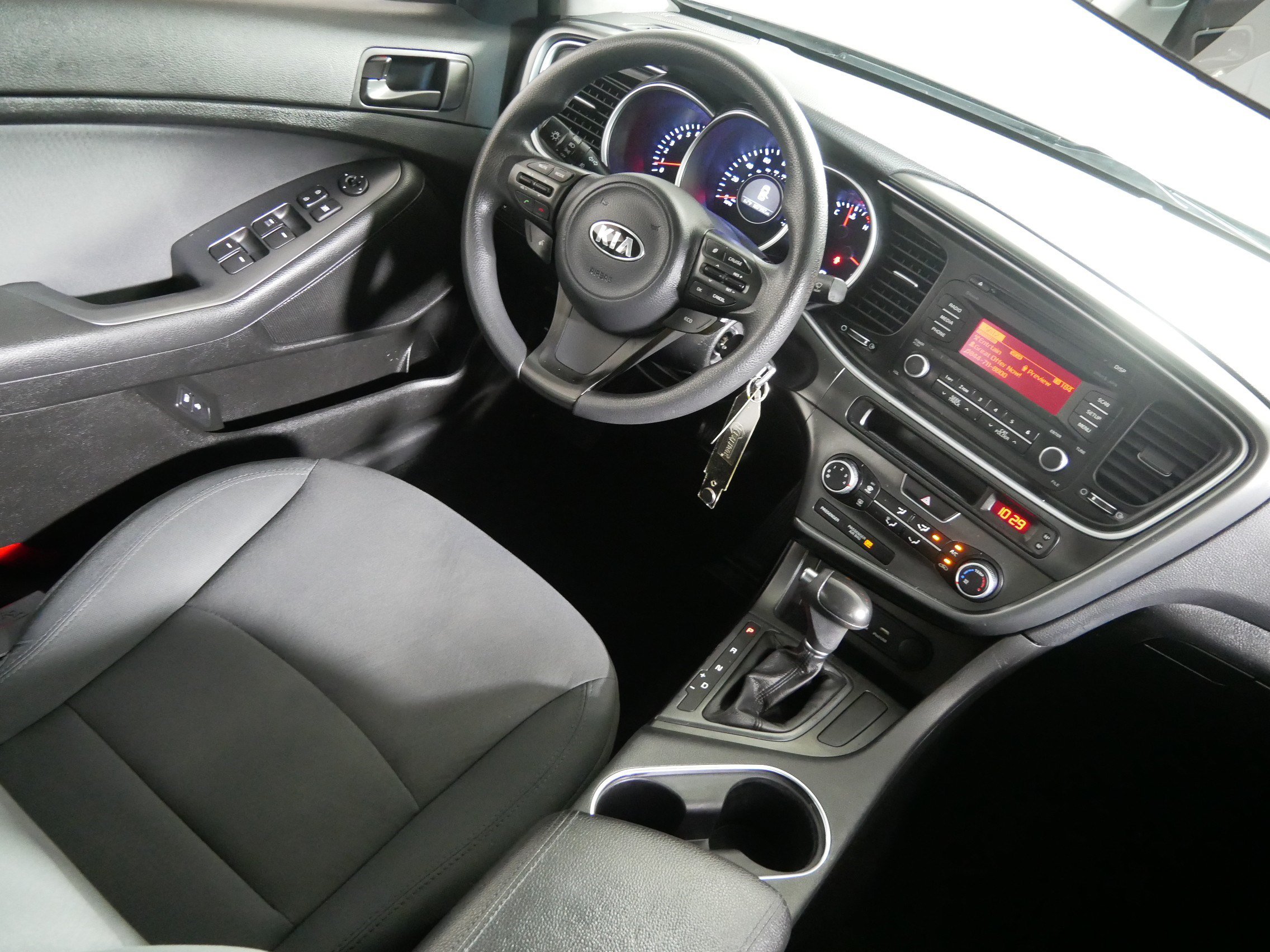 Used 2015 Kia Optima LX FWD image 9