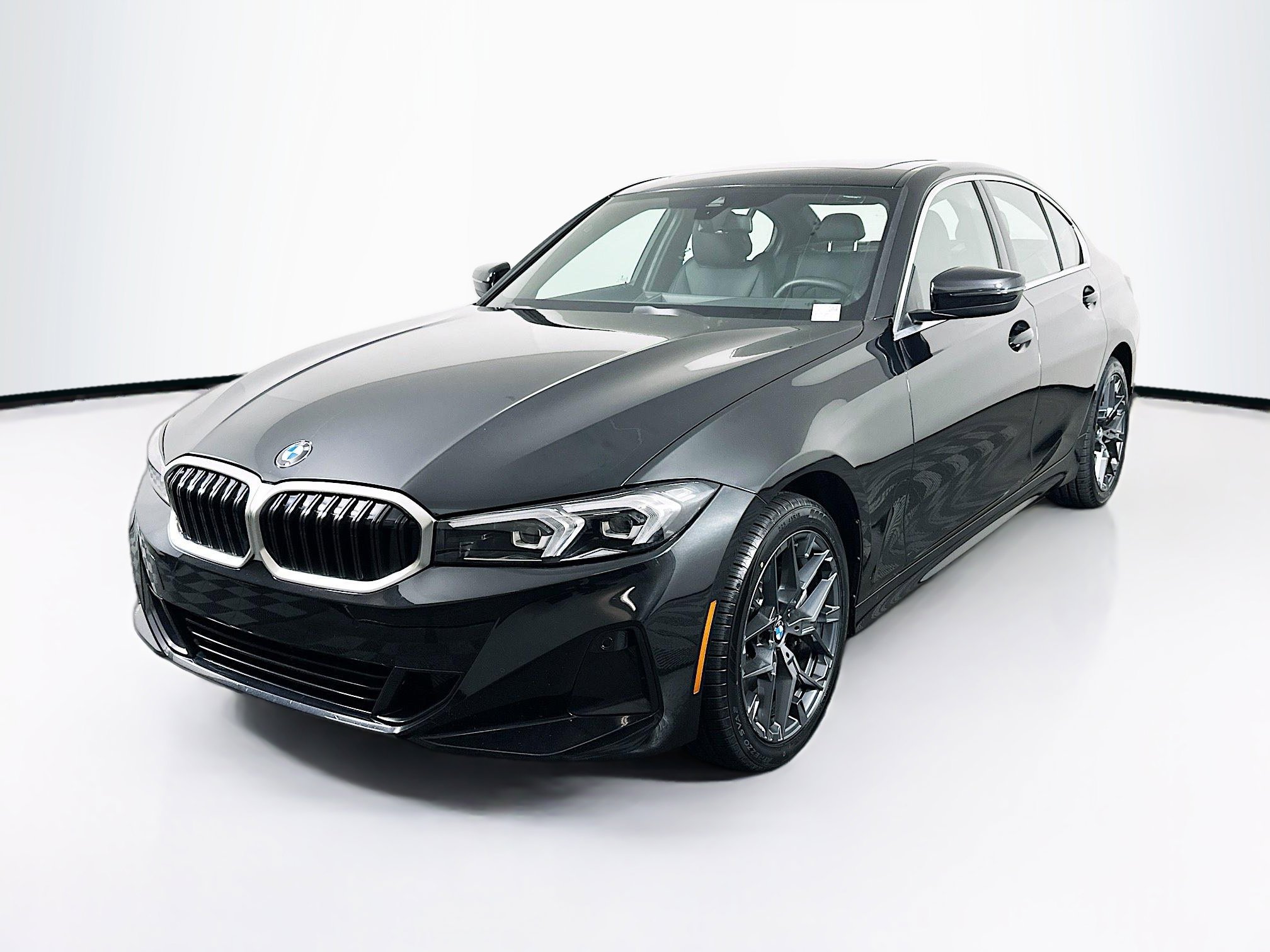 Used 2025 BMW 330i xDrive Sedan image 3