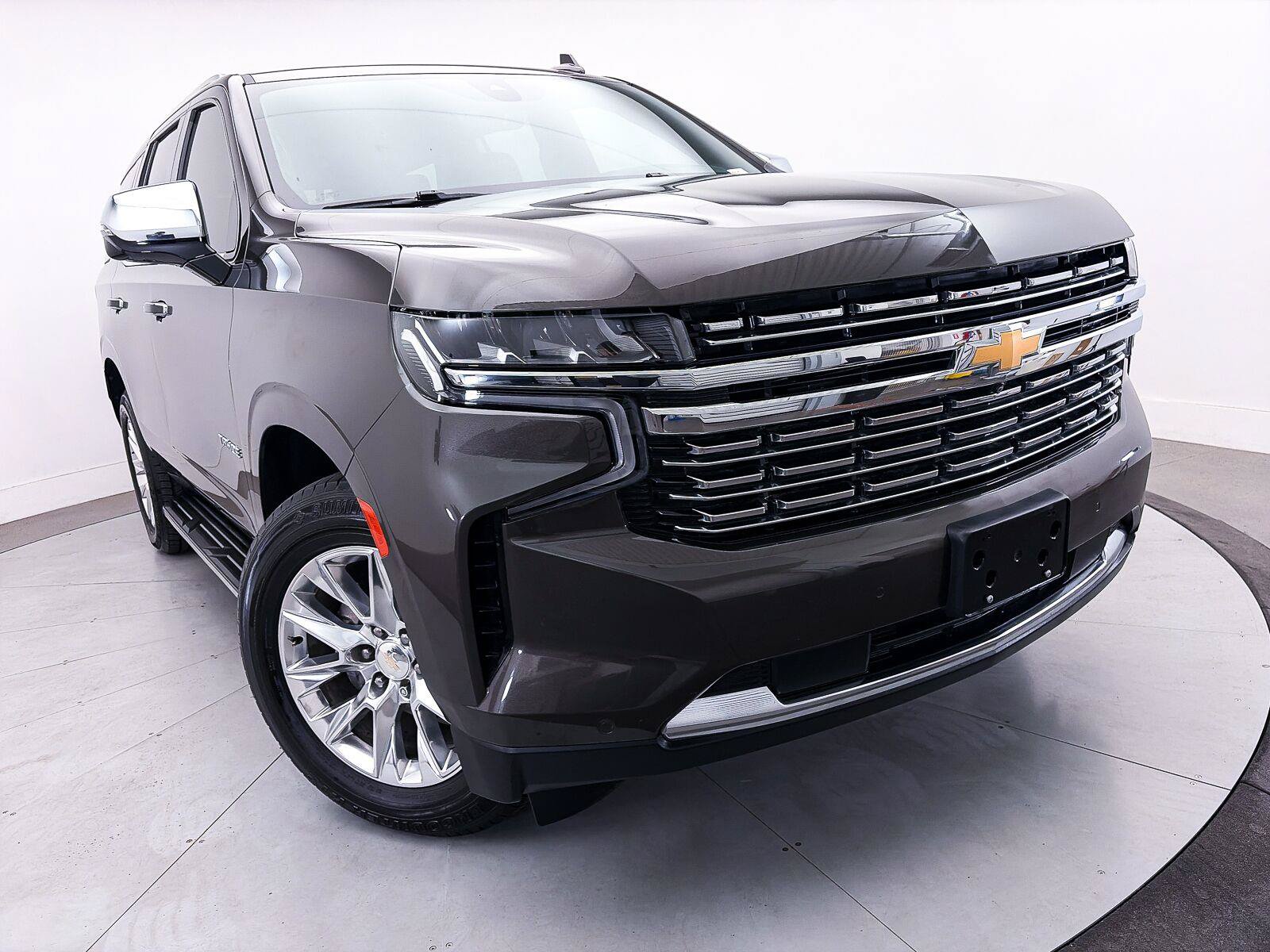 Used 2021 Chevrolet Tahoe Premier w/ Premium Package RWD image 10