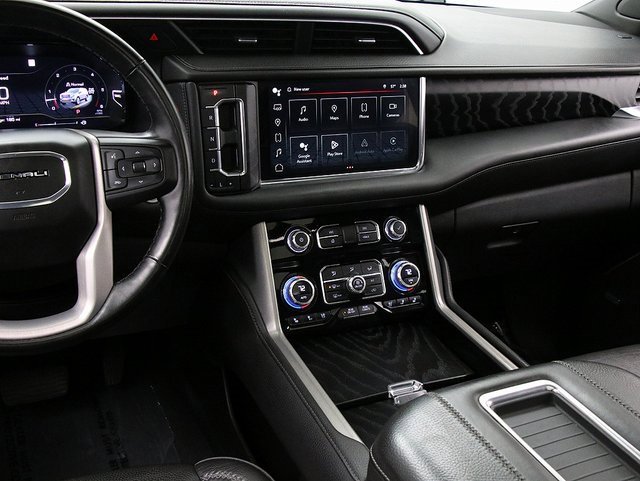 Used 2023 GMC Yukon XL Denali image 16