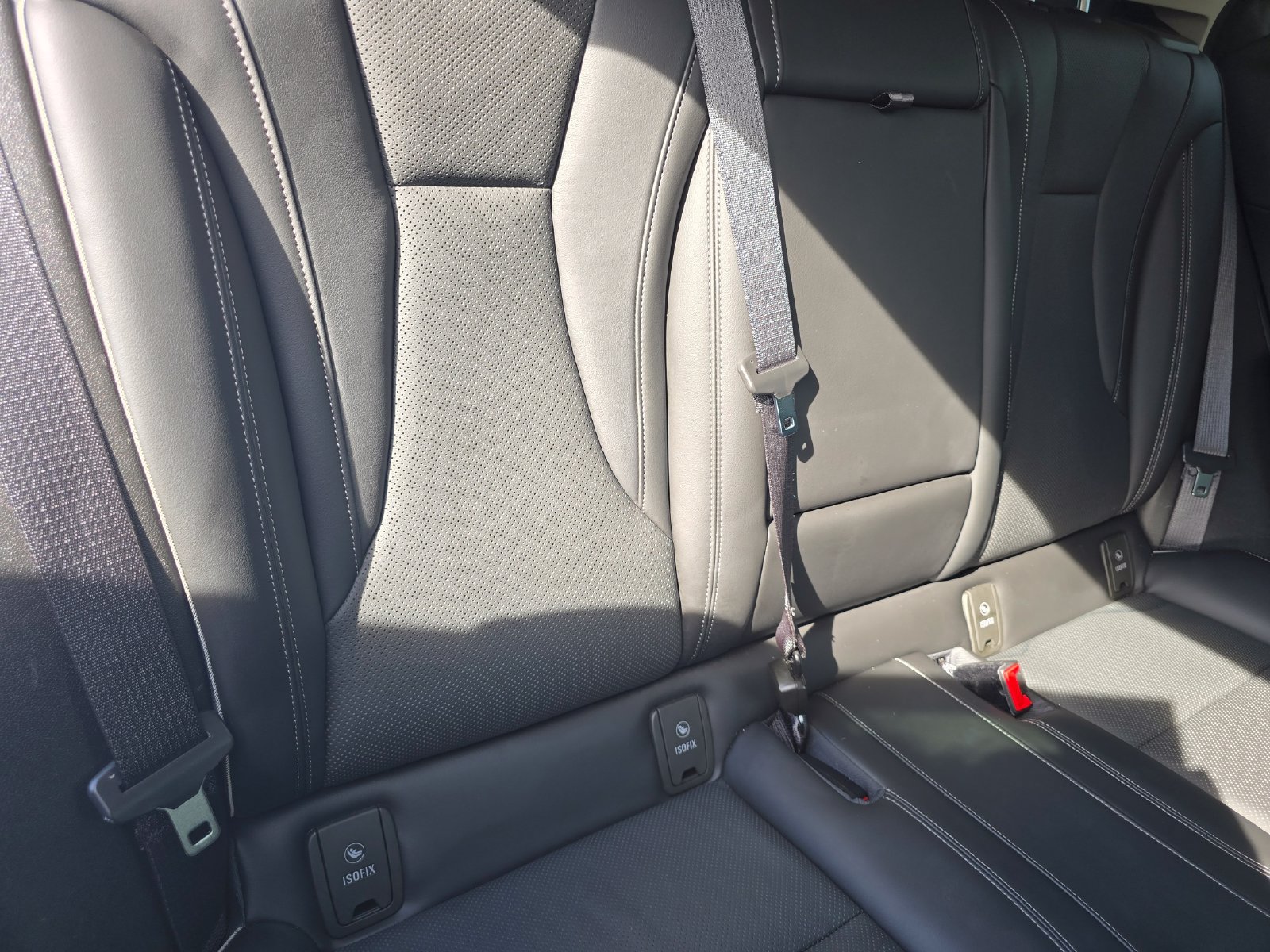 Used 2023 Buick Envision Essence AWD/4WD image 20