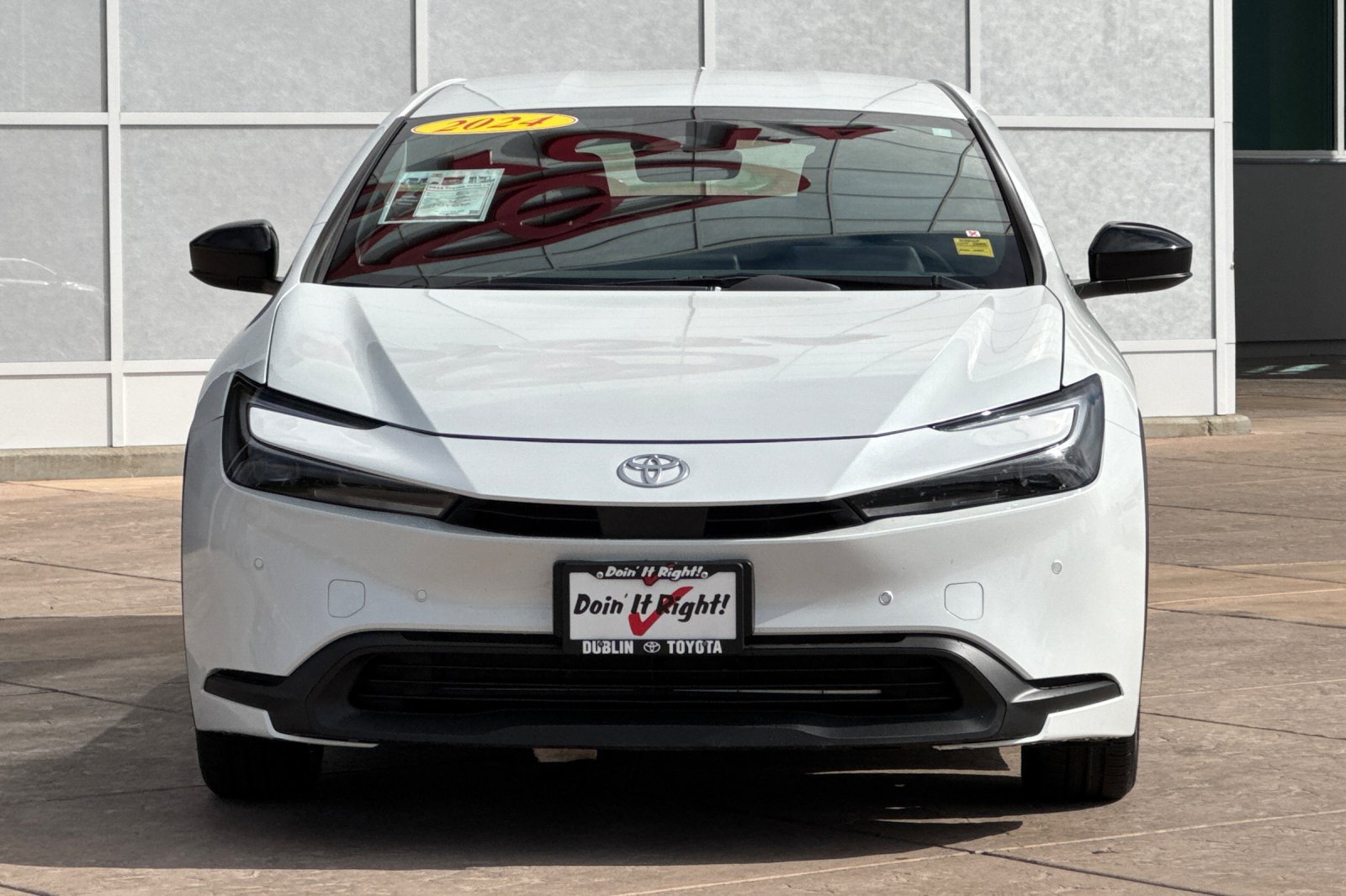 Used 2024 Toyota Prius LE FWD image 10