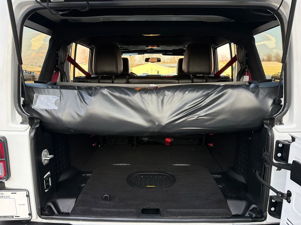 Used 2018 Jeep Wrangler Unlimited Rubicon image 28