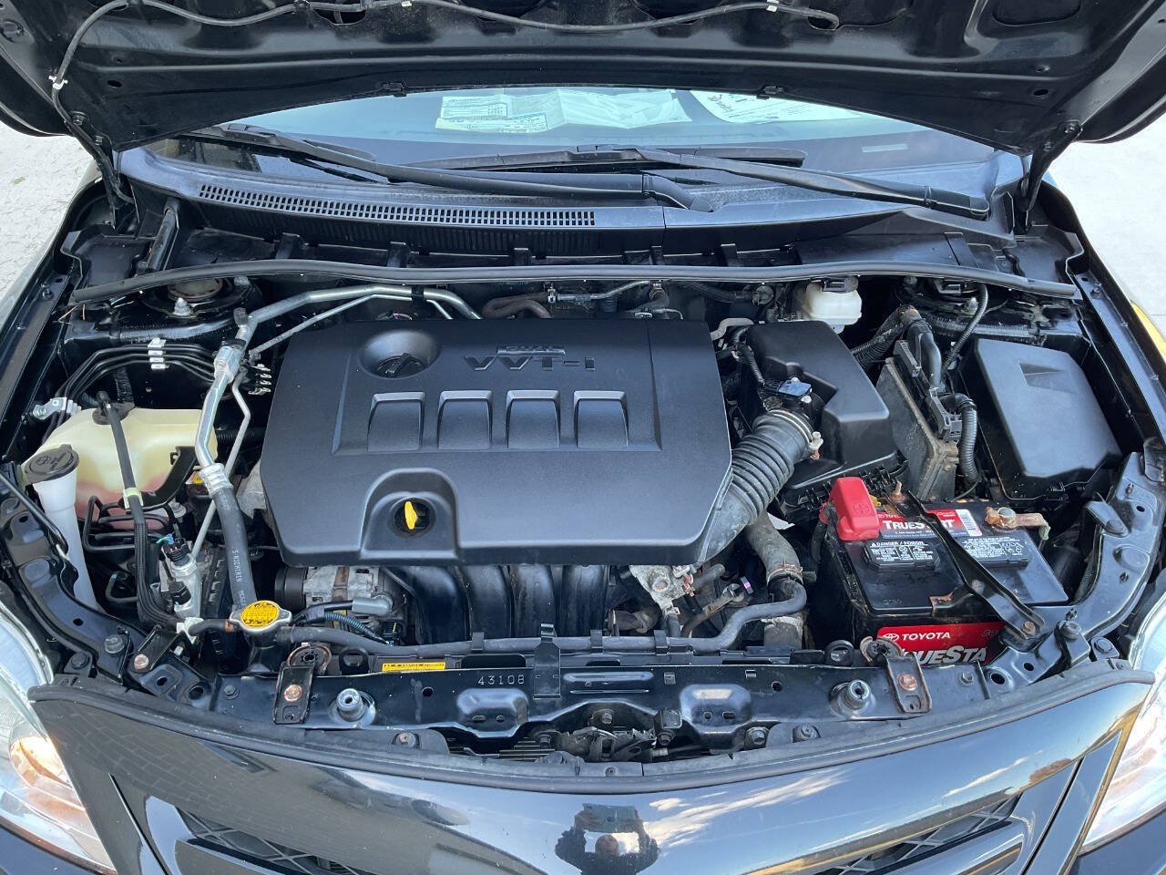 Used 2012 Toyota Corolla LE FWD image 42