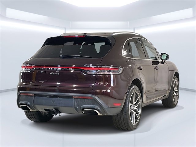Certified 2025 Porsche Macan image 6