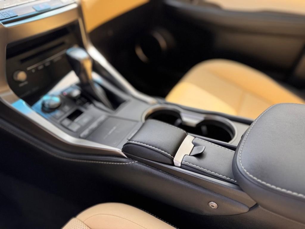 Used 2018 Lexus NX 300h AWD w/ Premium Package image 17