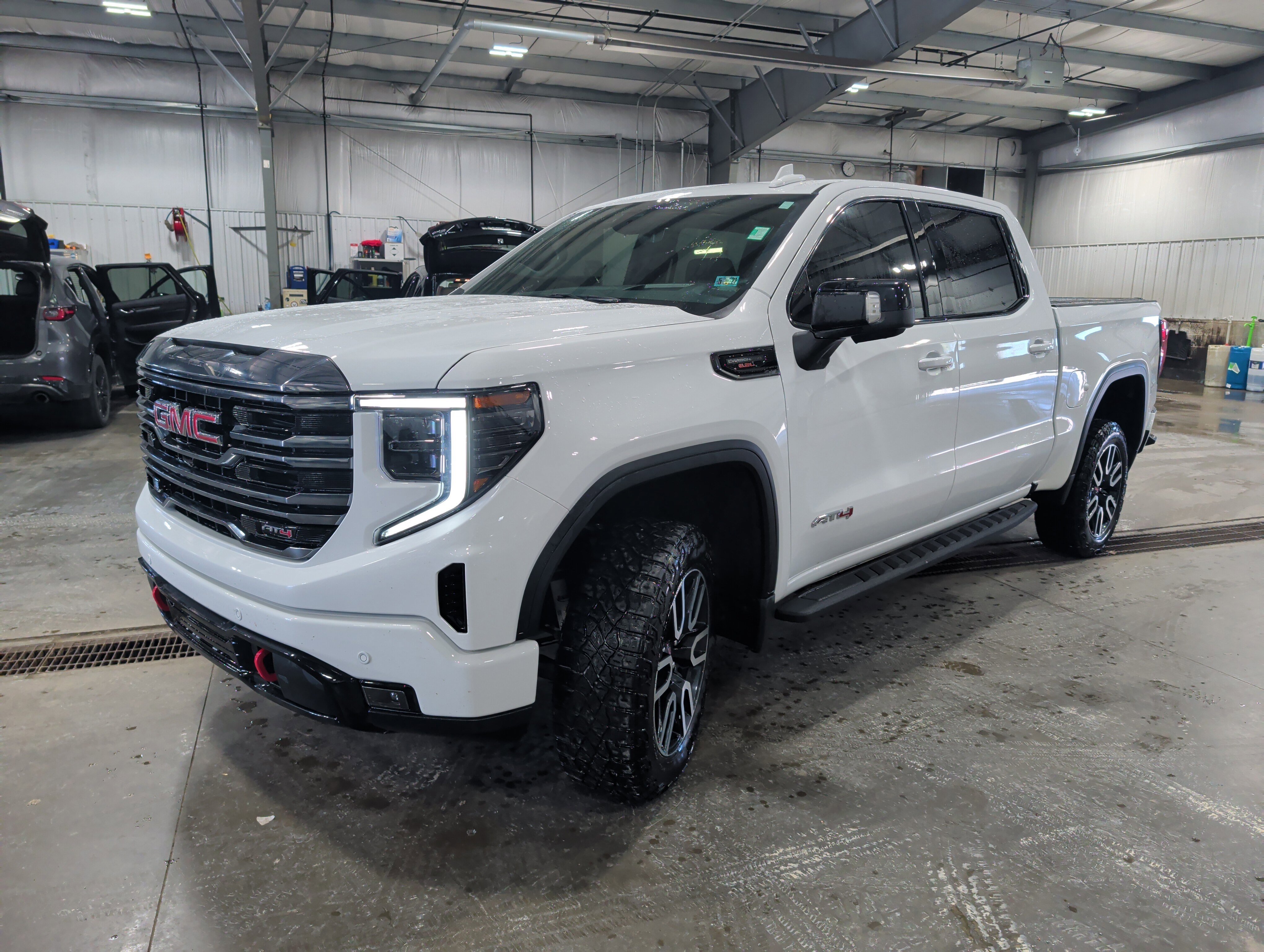 Used 2023 GMC Sierra 1500 AT4 w/ AT4 Premium Package image 6