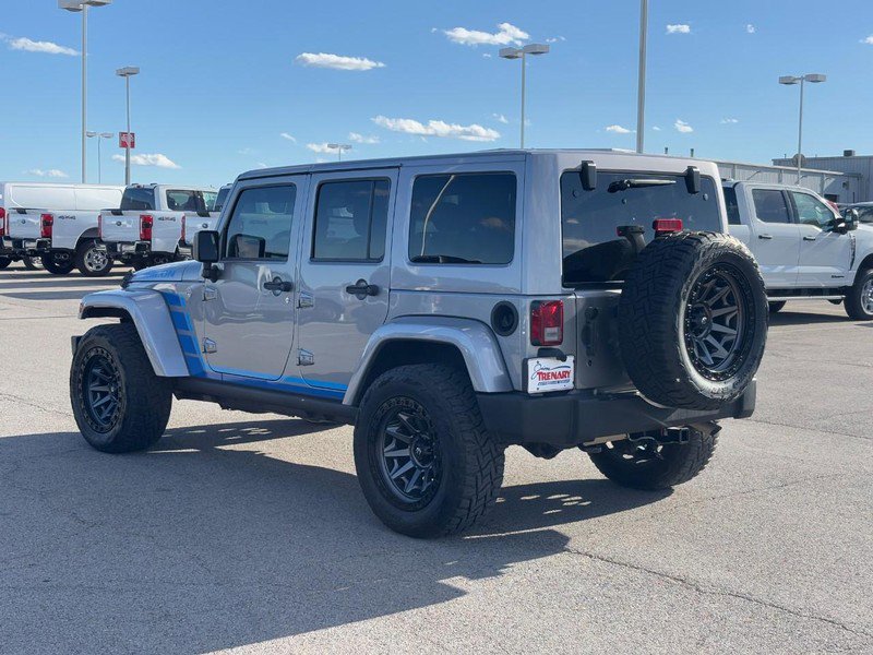 Used 2017 Jeep Wrangler Unlimited Rubicon w/ Connectivity Group image 5