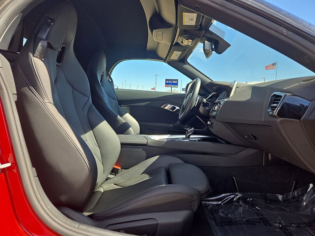 Used 2026 BMW Z4 sDrive30i image 16