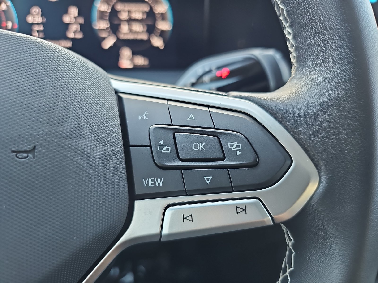Used 2026 Volkswagen Tiguan S FWD image 17