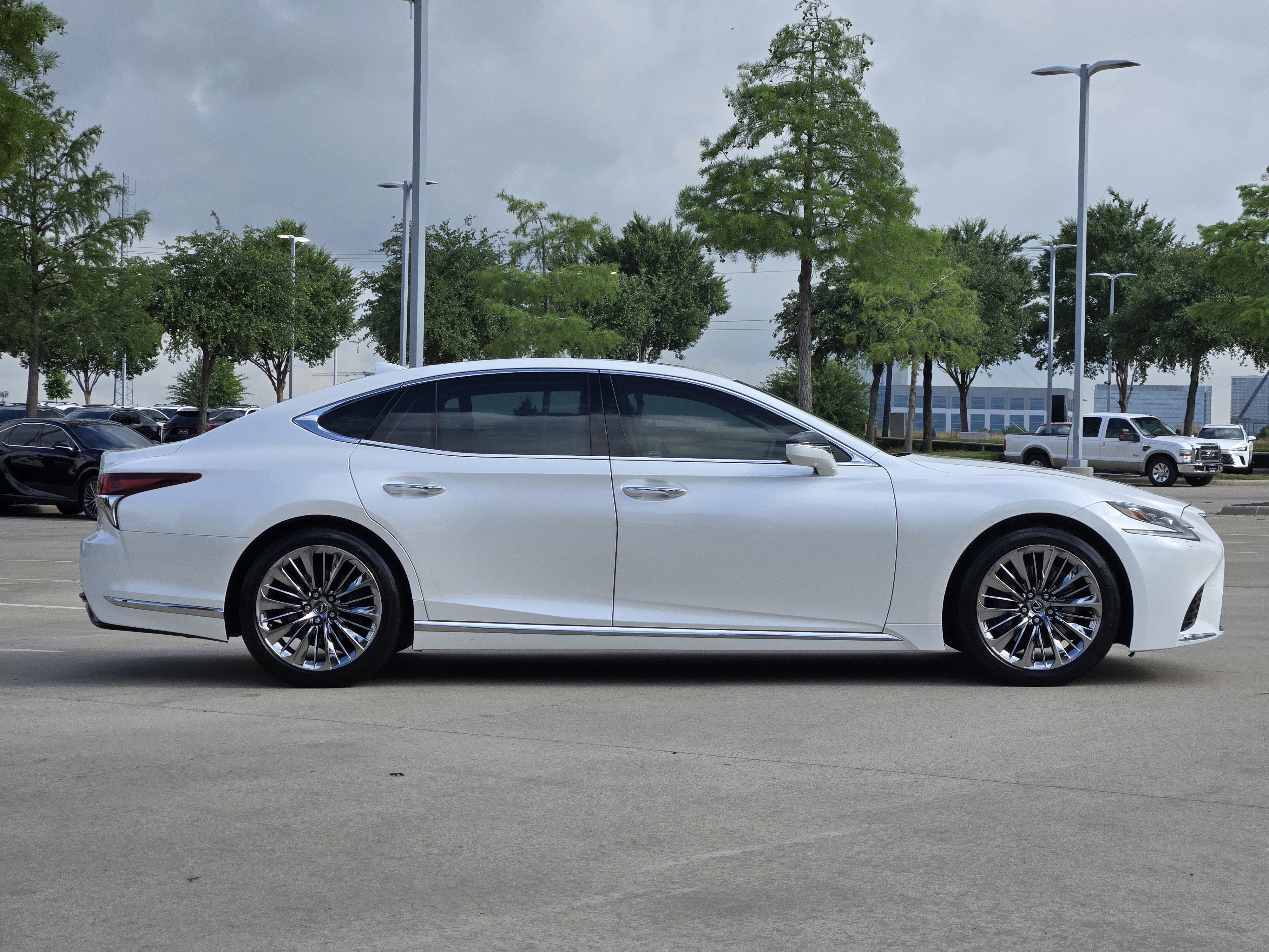 Used 2020 Lexus LS 500 w/ Interior Upgrade Package RWD image 6