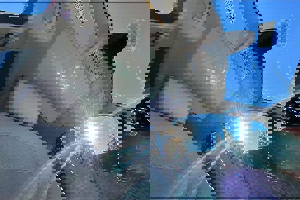 Used 2021 Mercedes-Benz GLC 300 4MATIC w/ Premium Package image 25