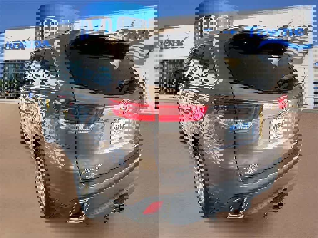 Used 2018 Toyota Highlander Limited image 6