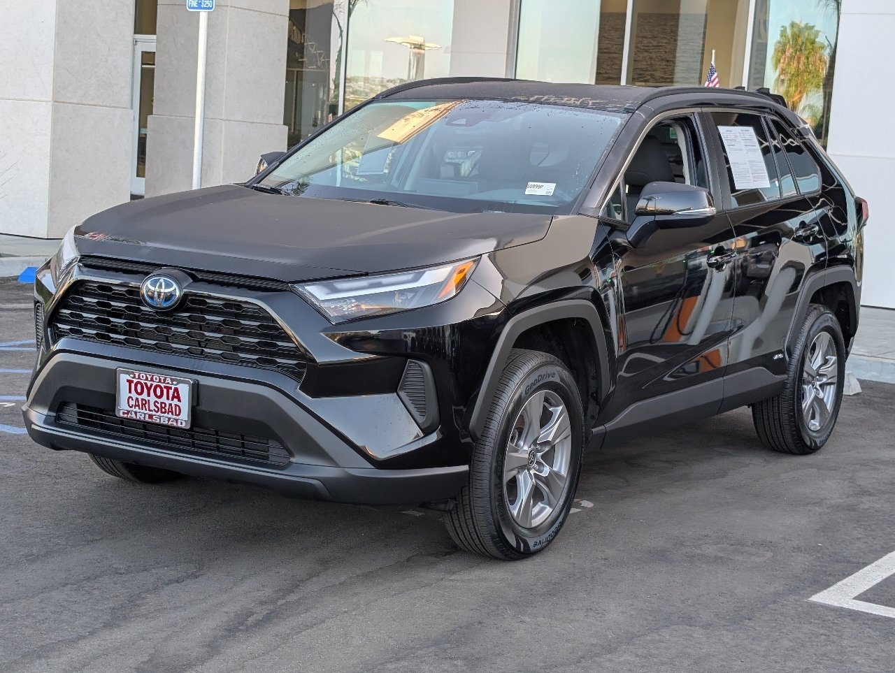 Used 2024 Toyota RAV4 XLE AWD/4WD image 11