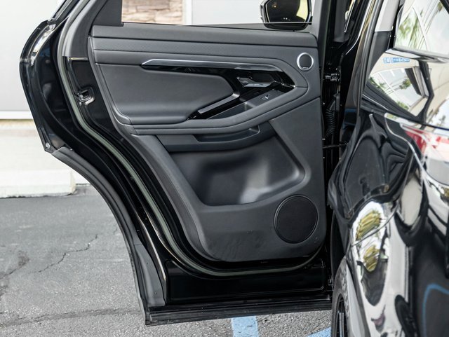 Used 2023 Land Rover Range Rover Evoque S image 19