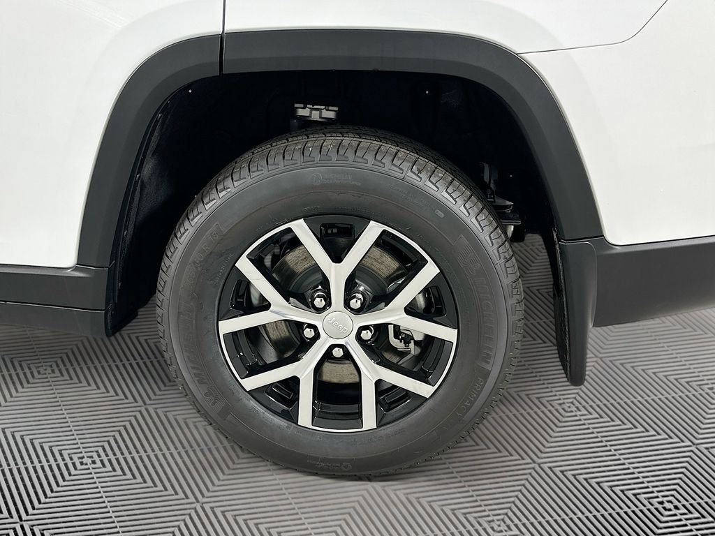 New 2025 Jeep Grand Cherokee L Limited w/ Luxury Tech Group II image 20