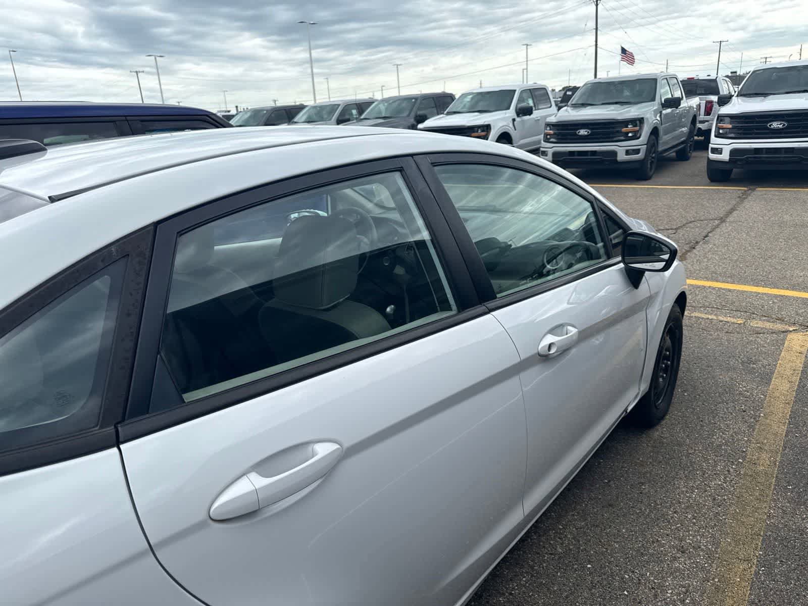 Used 2013 Ford Fiesta S FWD image 9