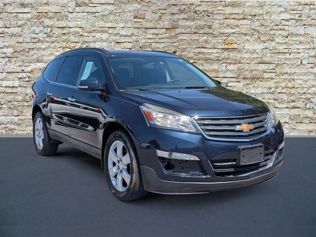 Used 2017 Chevrolet Traverse LT w/ Style and Technology Package