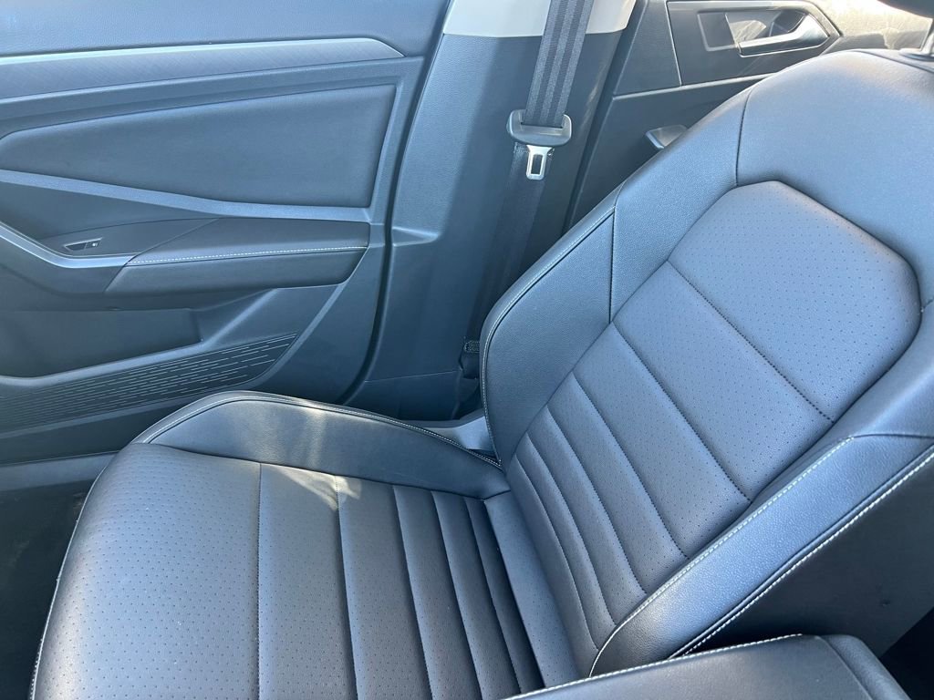 Used 2024 Volkswagen Jetta SE image 26