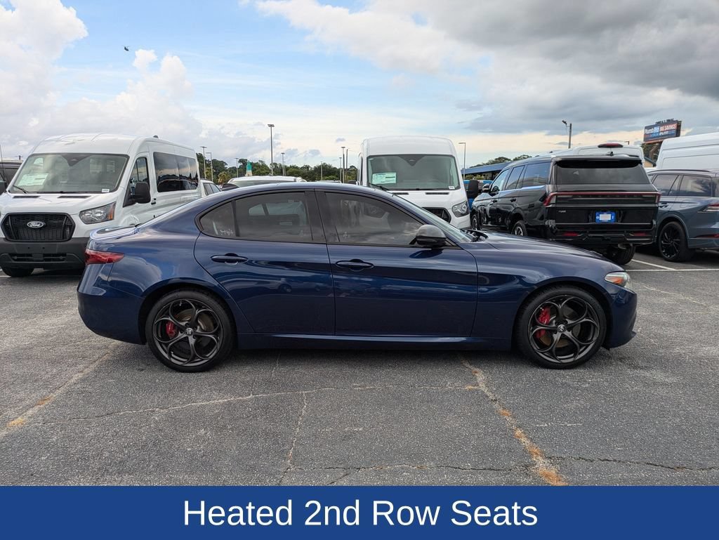 Used 2019 Alfa Romeo Giulia AWD image 3