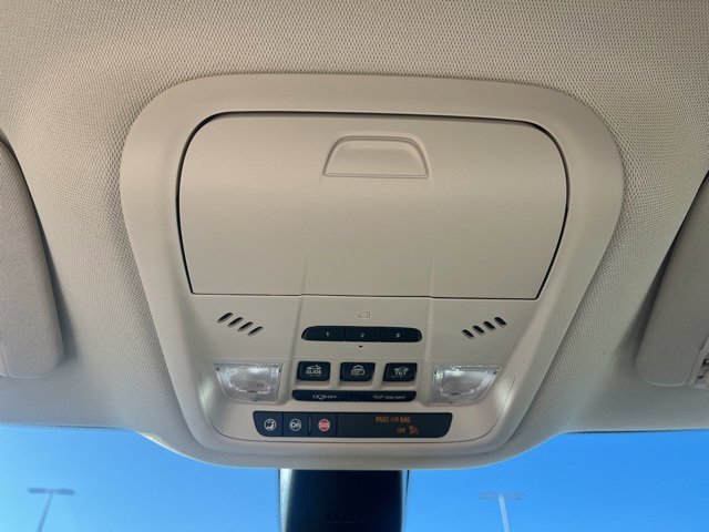 Used 2024 Buick Enclave Avenir w/ Trailering Package, 5000 lbs. image 33