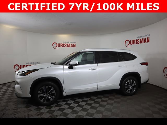 Used 2022 Toyota Highlander XLE AWD/4WD image 6