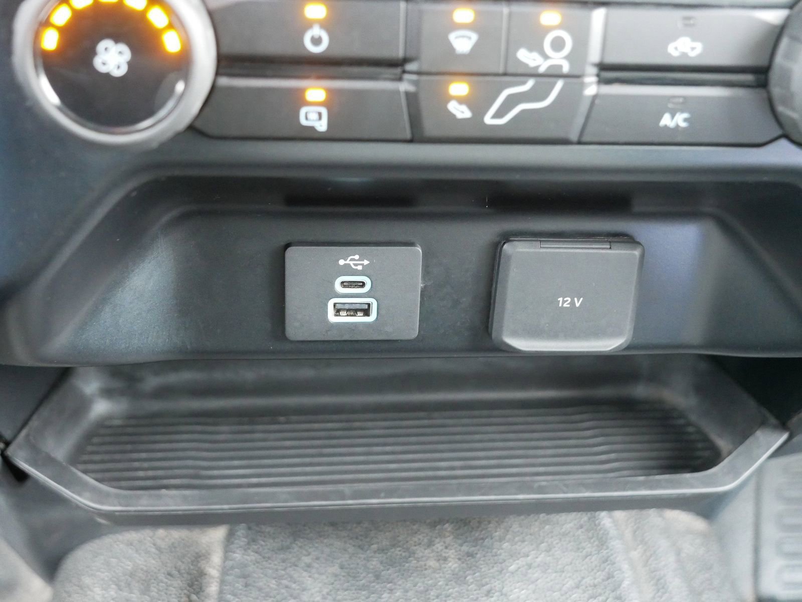 Certified 2024 Ford F350 XLT image 28