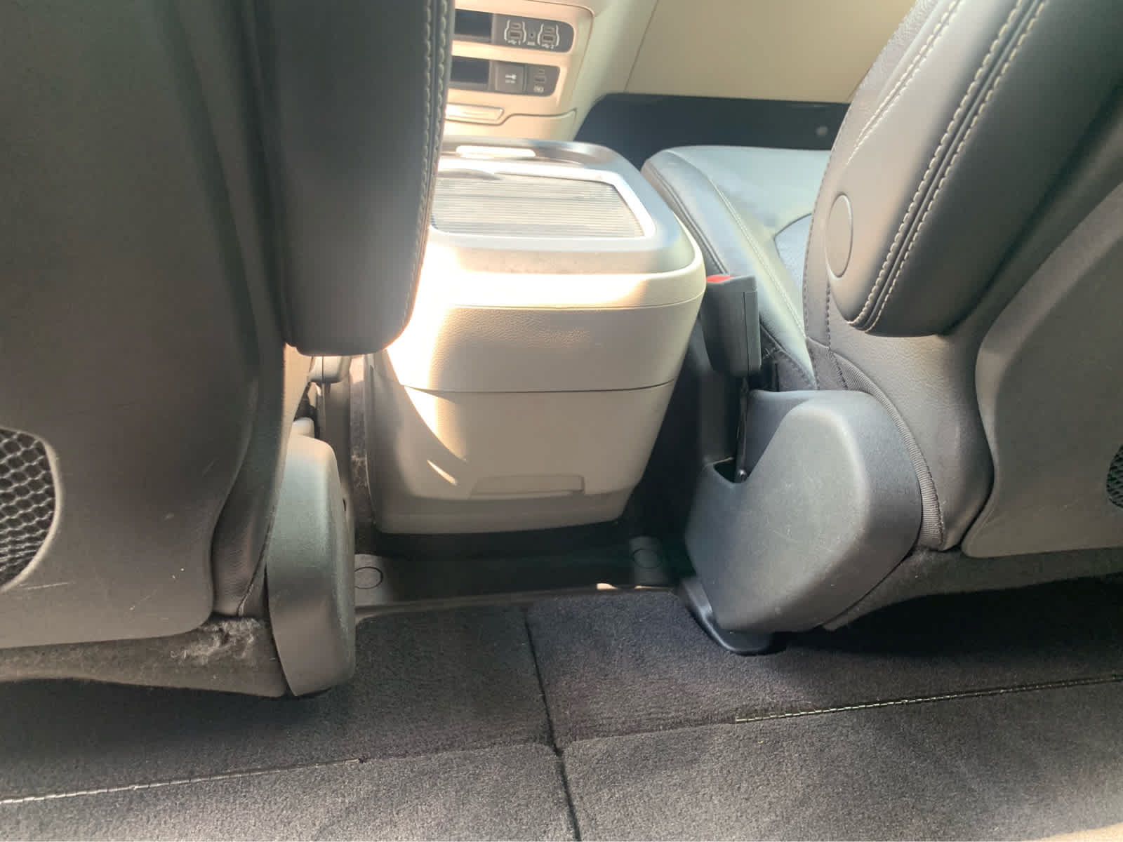 Used 2022 Chrysler Pacifica Touring-L FWD image 25