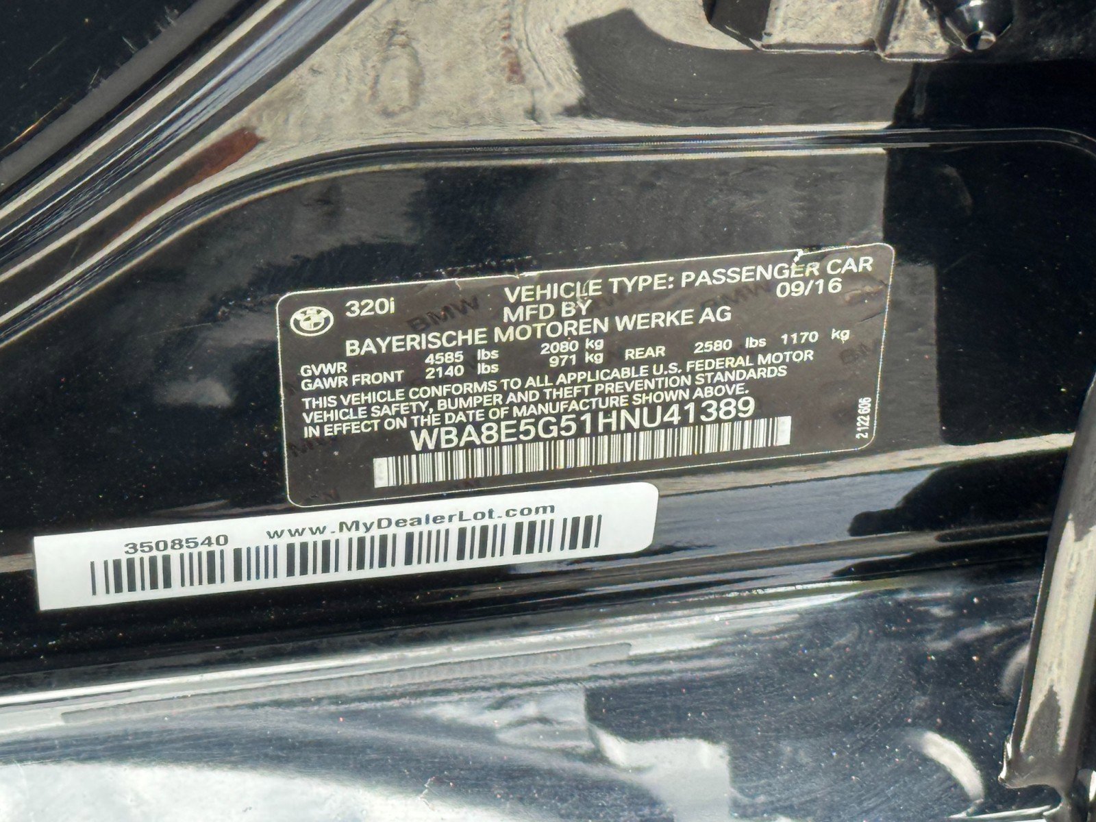 Used 2017 BMW 320i xDrive Sedan image 41