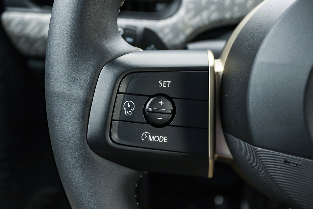 Used 2025 MINI Cooper S FWD image 25