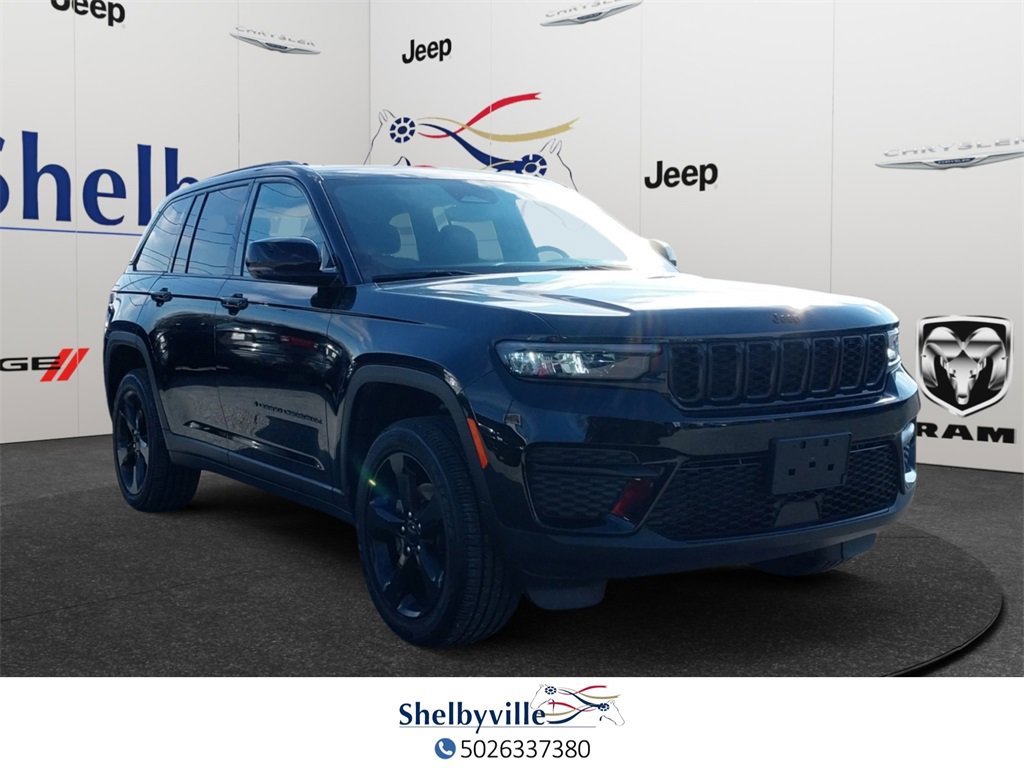 Used 2024 Jeep Grand Cherokee Altitude image 5