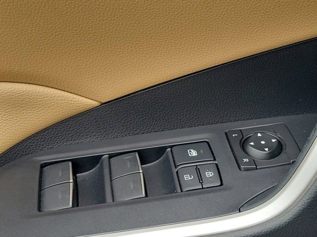 Used 2023 Toyota RAV4 XLE Premium image 30