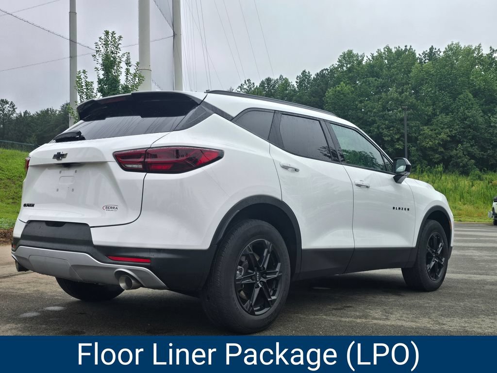 Certified 2023 Chevrolet Blazer LT w/ Convenience Package FWD image 3