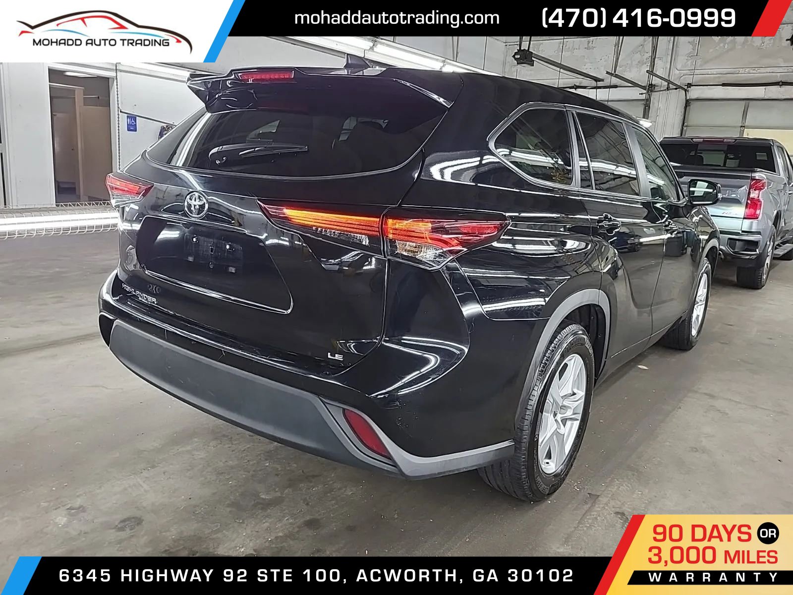 Used 2025 Toyota Highlander LE image 5
