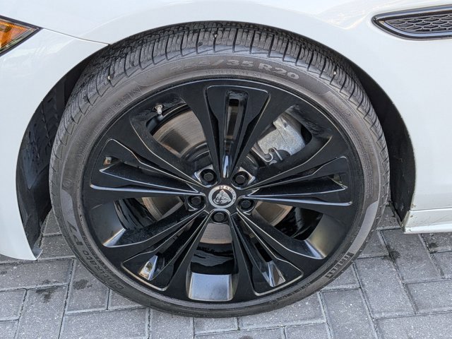 Certified 2024 Jaguar XF R-Dynamic SE image 20