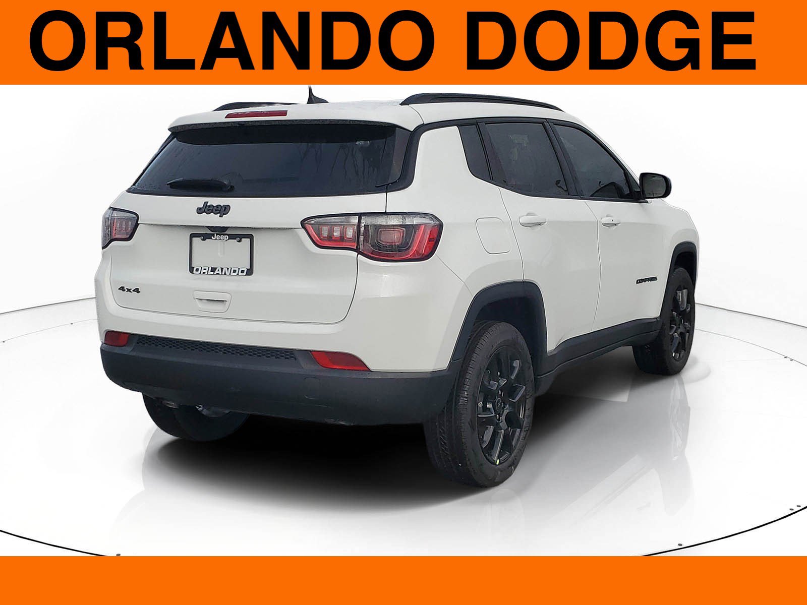 New 2026 Jeep Compass Latitude image 4