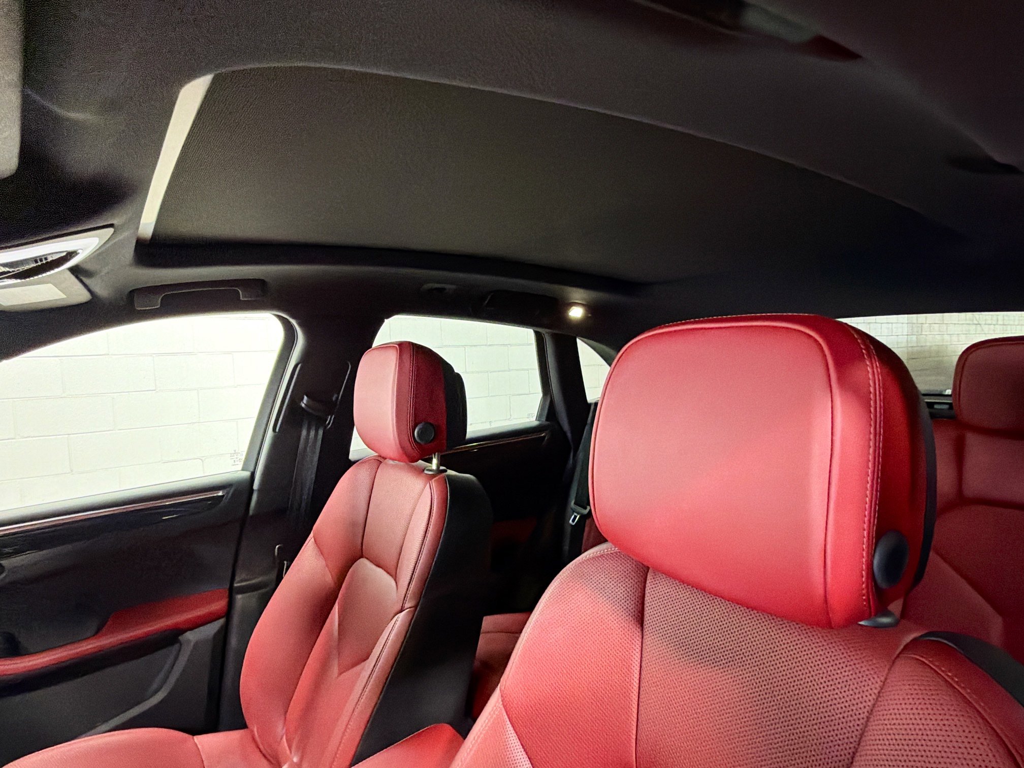 Certified 2026 Porsche Macan AWD/4WD image 25