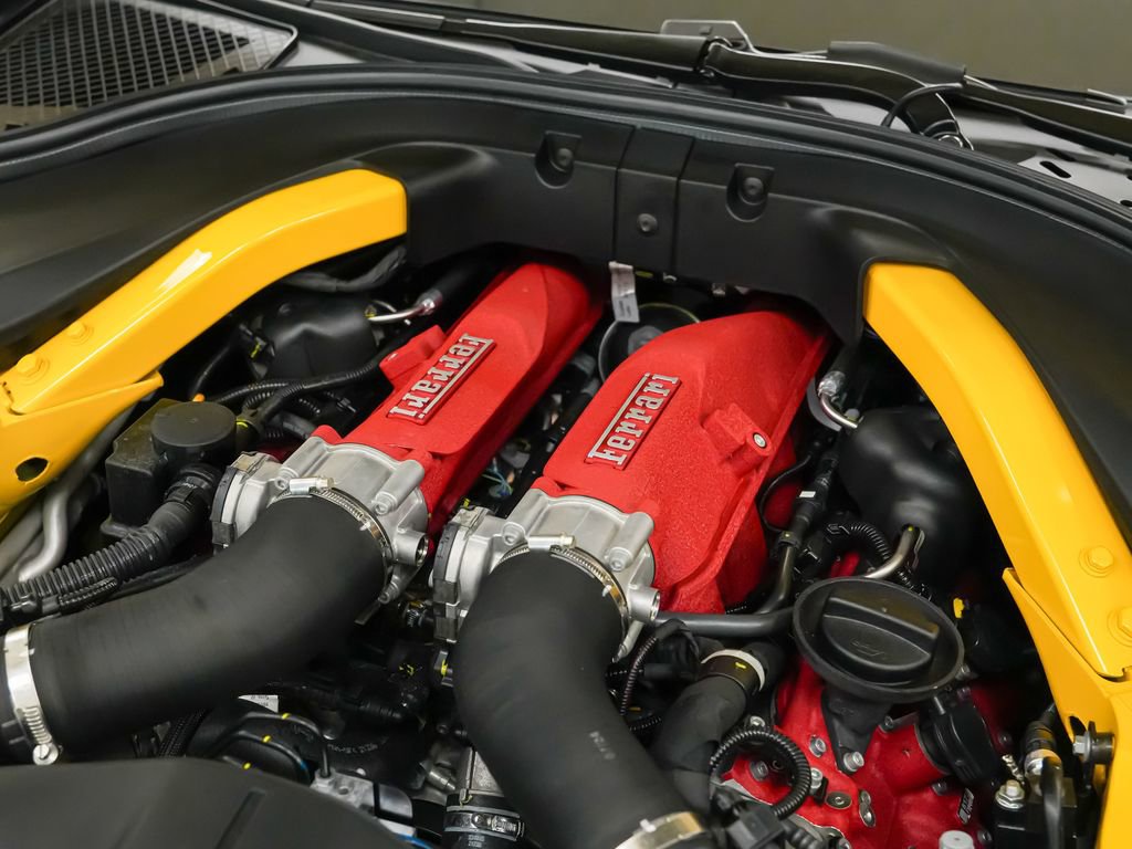 Used 2025 Ferrari Roma Spider image 41