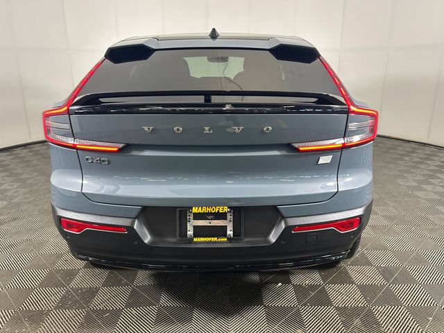 Used 2023 Volvo C40 P8 Recharge Plus AWD/4WD video 3