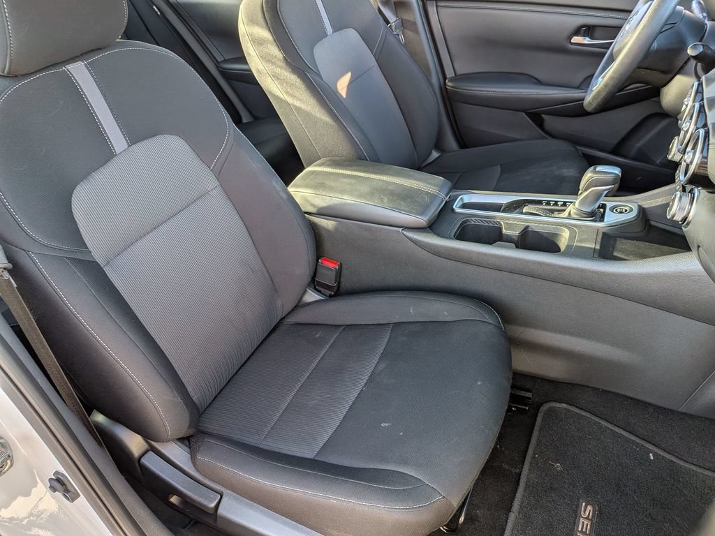 Used 2024 Nissan Sentra SV FWD image 28