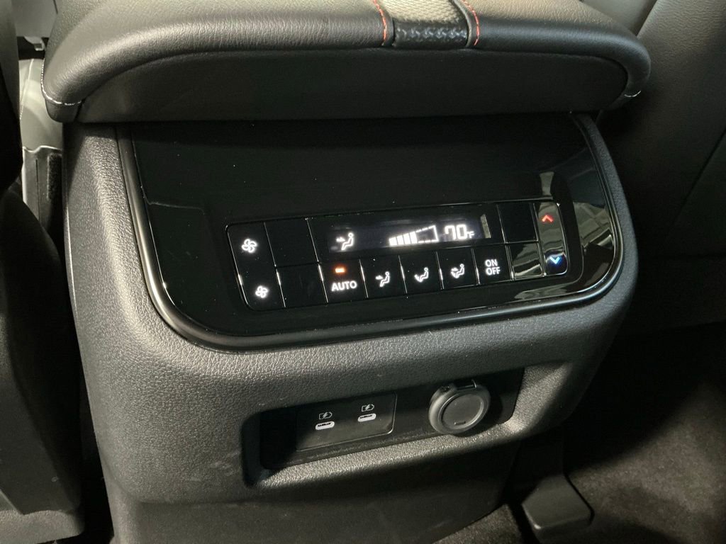 Used 2025 Nissan Armada PRO-4X image 76