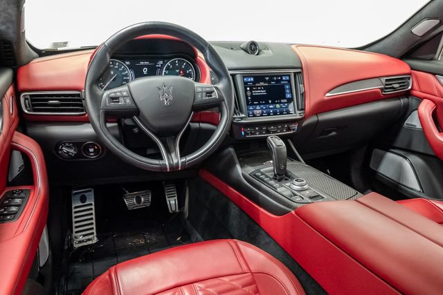 Used 2022 Maserati Levante Trofeo AWD/4WD image 6