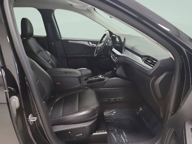 Used 2023 Ford Escape Platinum AWD/4WD image 15